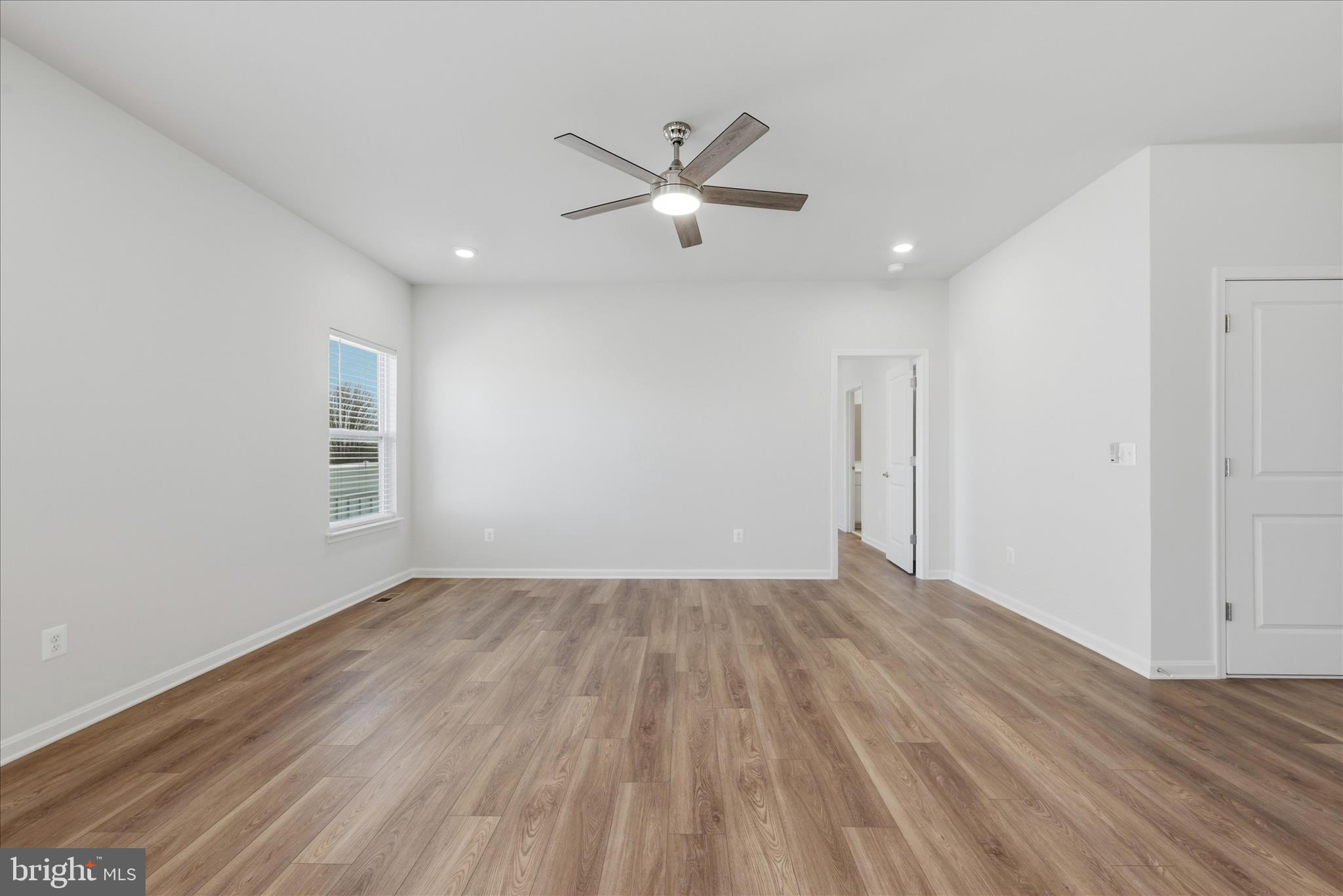 148 Huntwell W Avenue Ranson, WV 25438 - Photo 3 of 20 Living Room