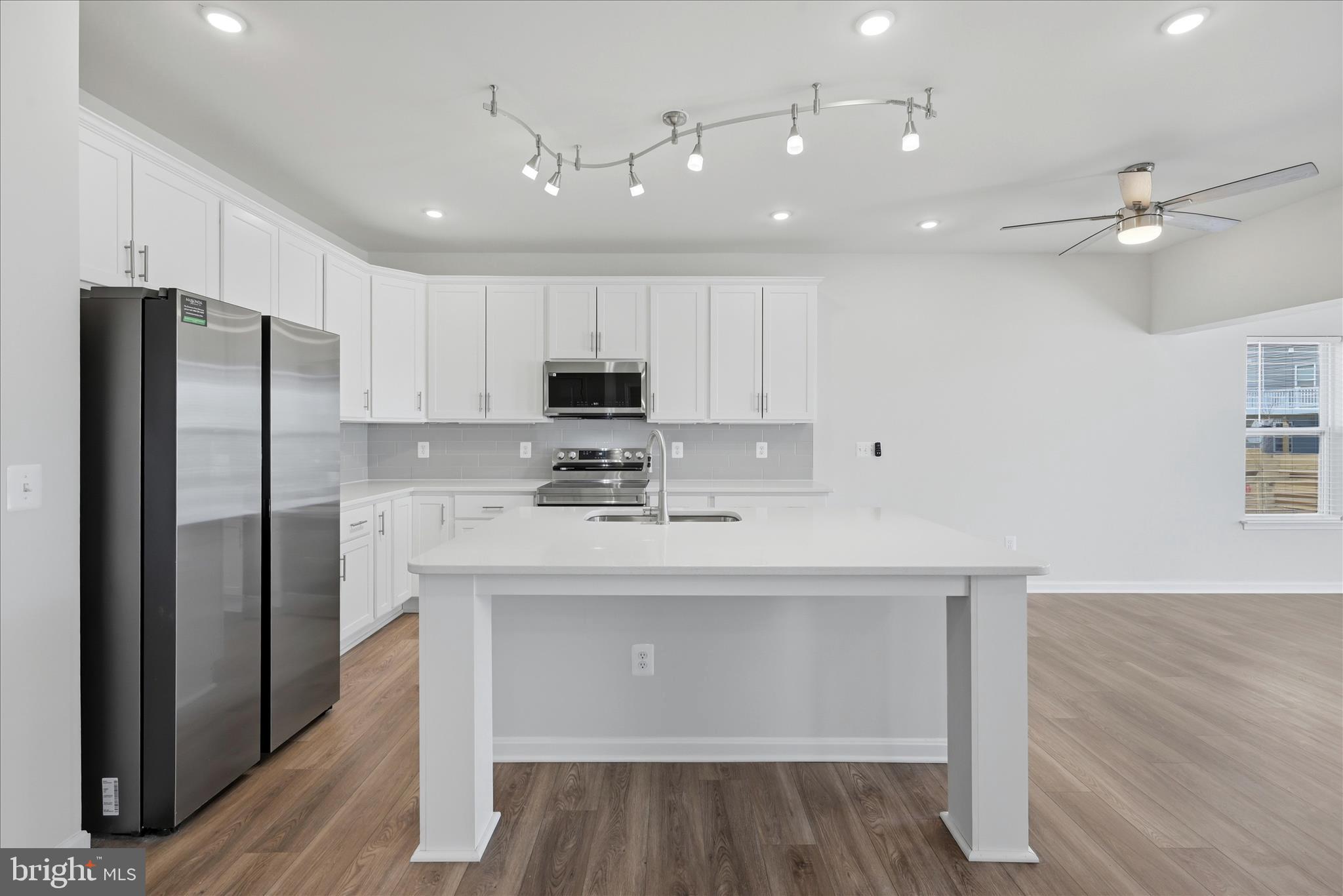 148 Huntwell W Avenue Ranson, WV 25438 - Photo 7 of 20 Kitchen
