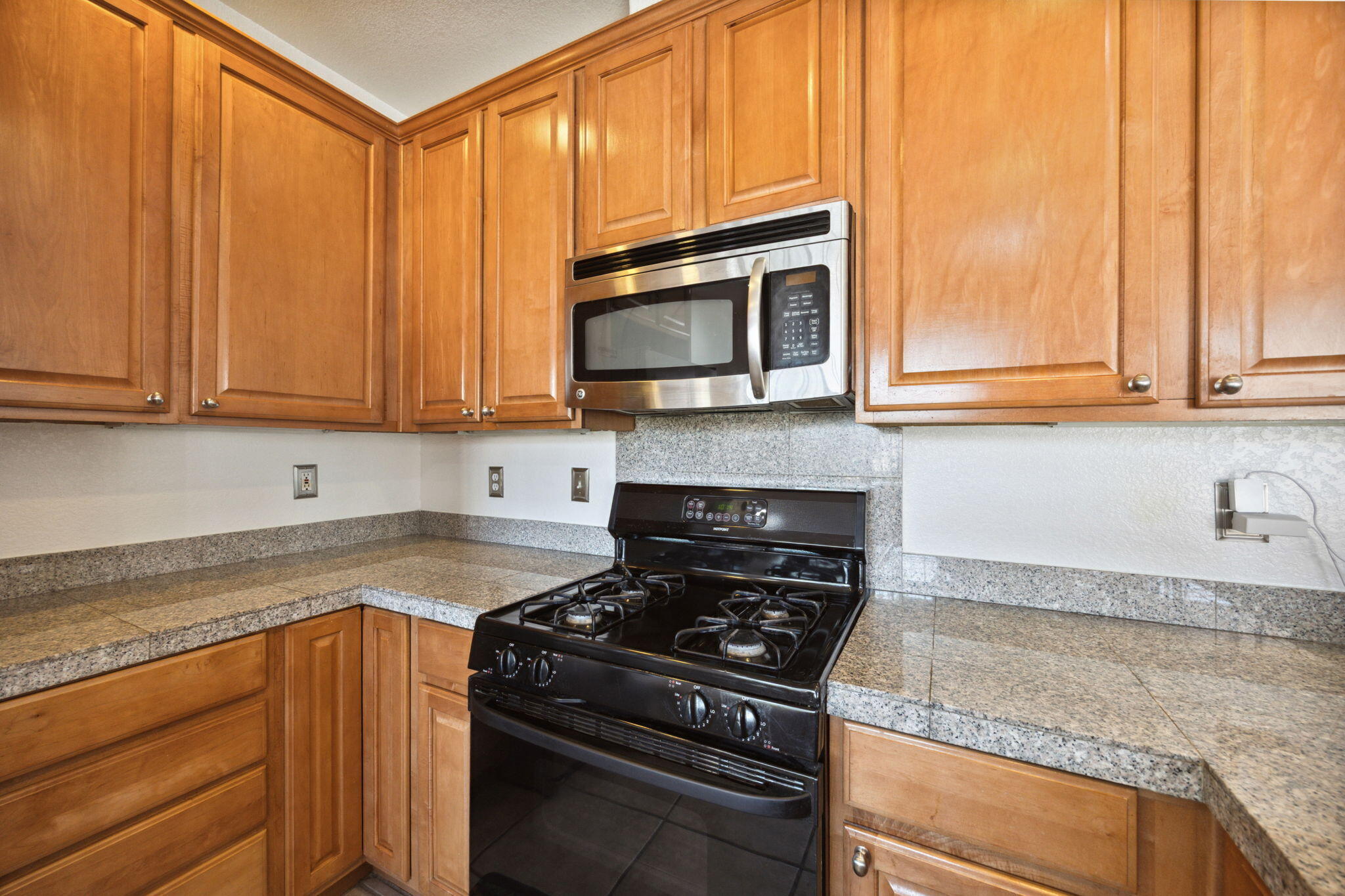 9735 Hoylake Road Desert Hot Springs, CA 92240 - Photo 16 of 50 44-web-or-mls-8M4A0675