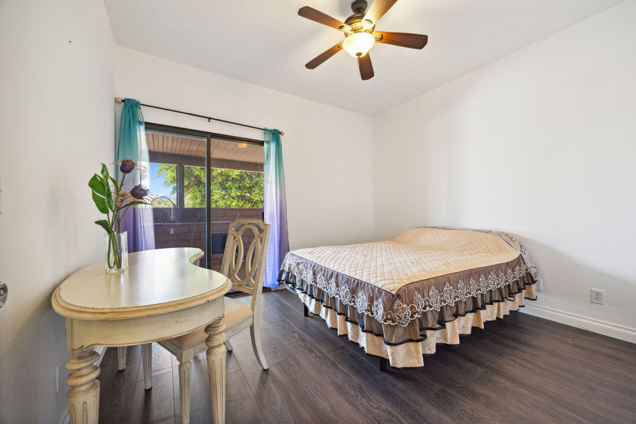 9735 Hoylake Road Desert Hot Springs, CA 92240 - Photo 32 of 50 50-web-or-mls-8M4A0564