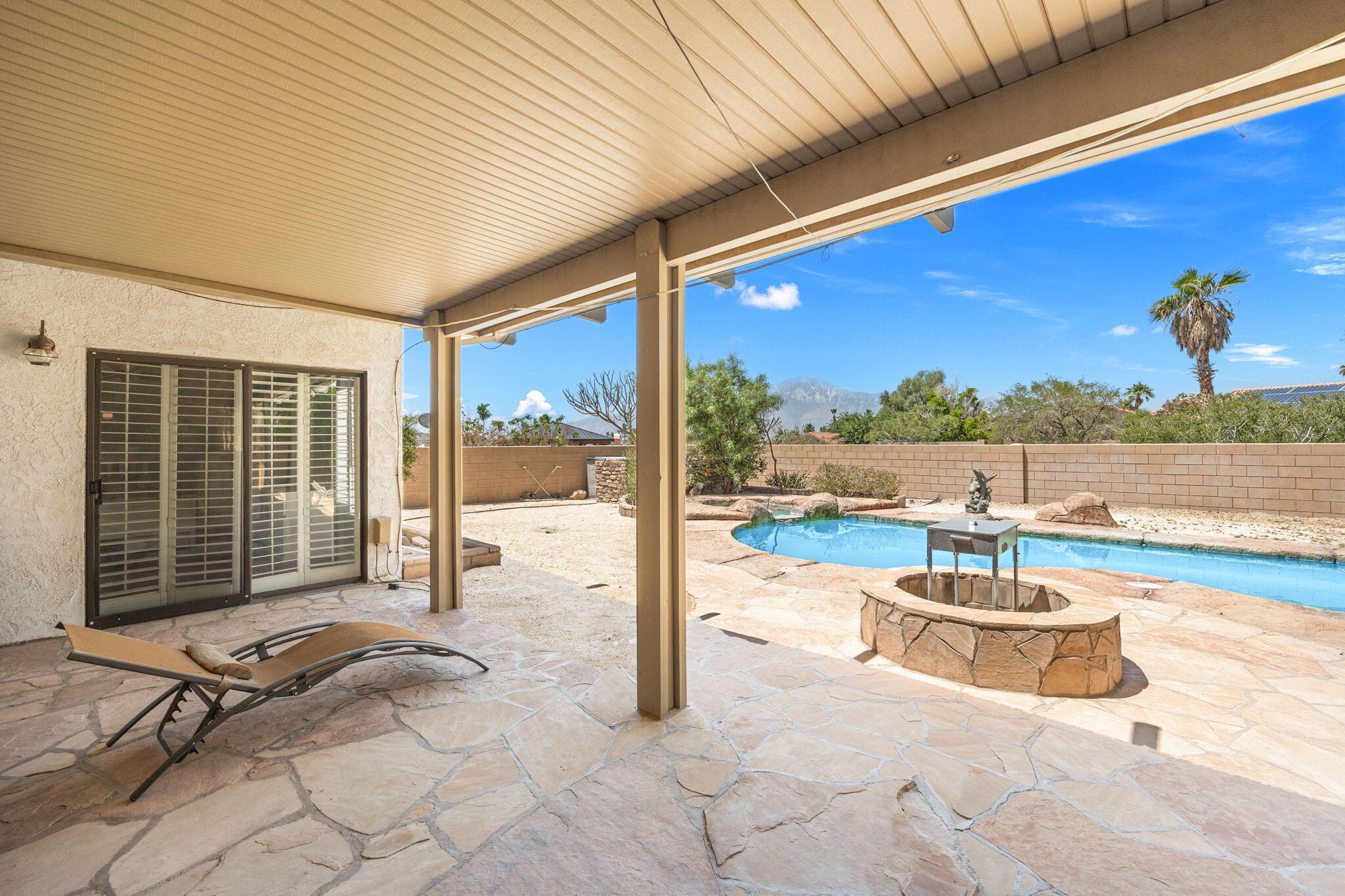 9735 Hoylake Road Desert Hot Springs, CA 92240 - Photo 36 of 50 21-web-or-mls-8M4A0711