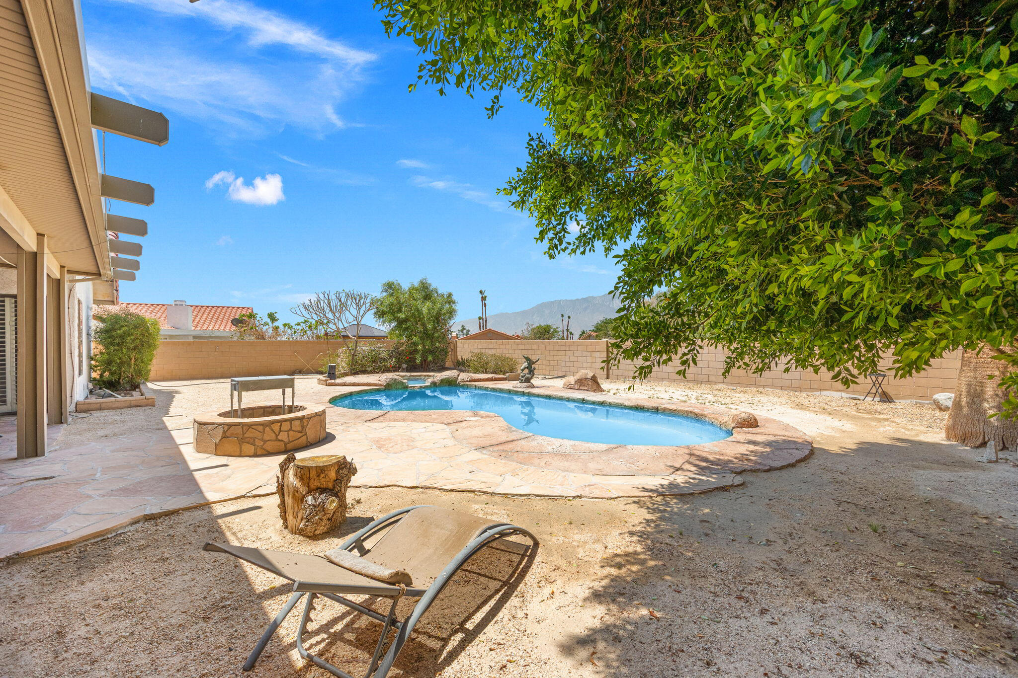 9735 Hoylake Road Desert Hot Springs, CA 92240 - Photo 37 of 50 25-web-or-mls-8M4A0721