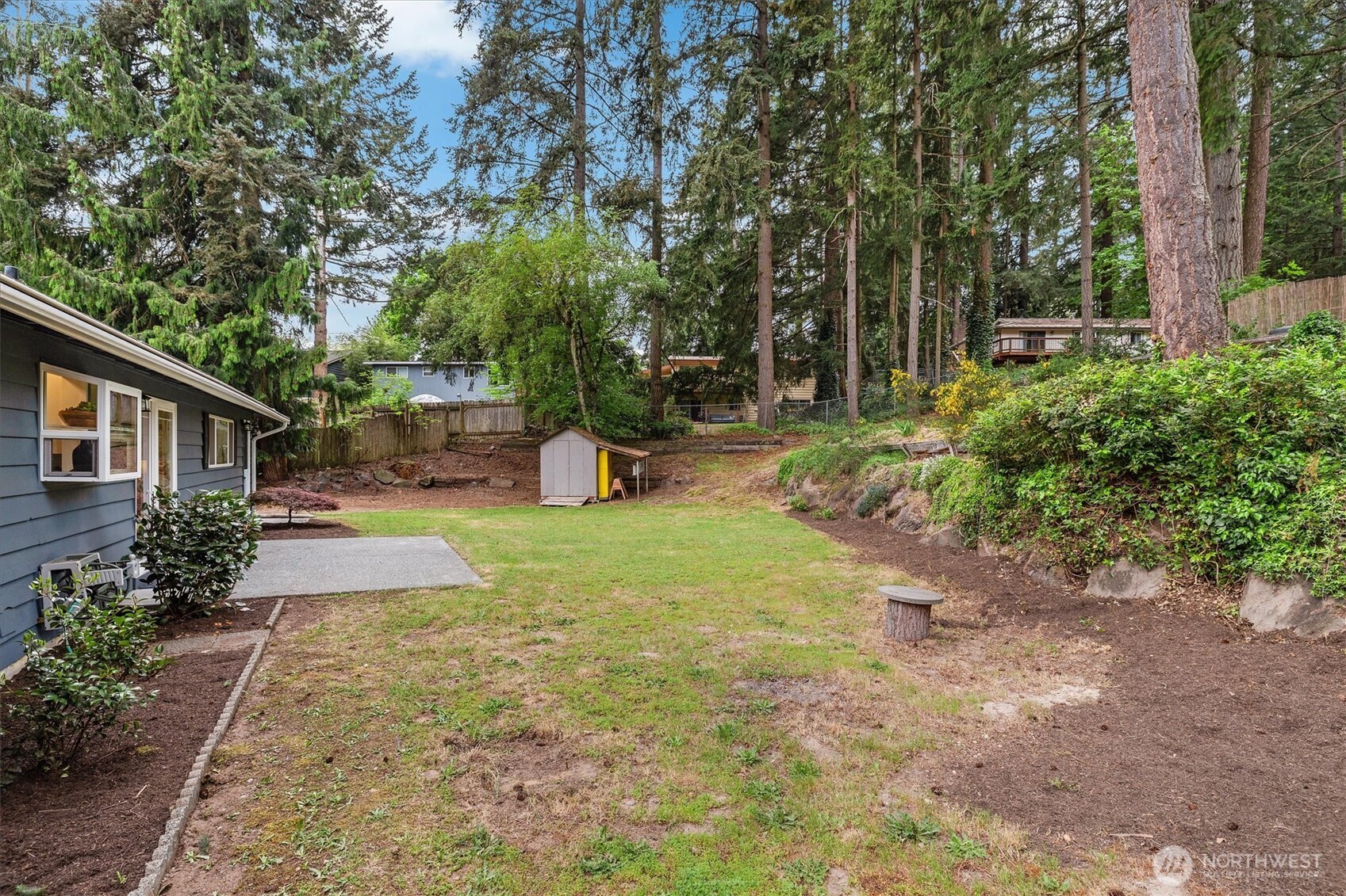 9226 Northeast 184th Place Bothell, WA 98011 - Photo 28 of 36