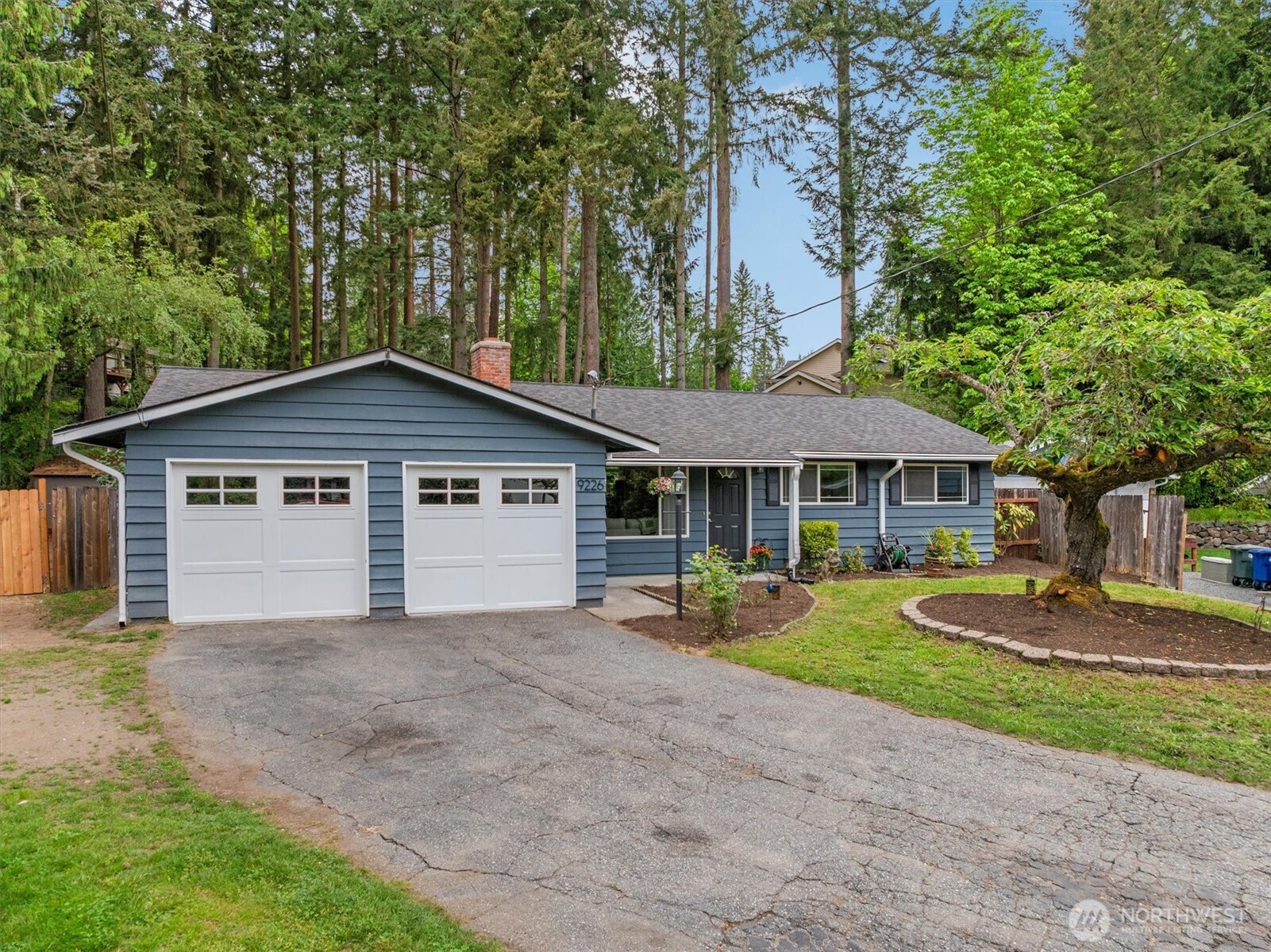 9226 Northeast 184th Place Bothell, WA 98011 - Photo 3 of 36