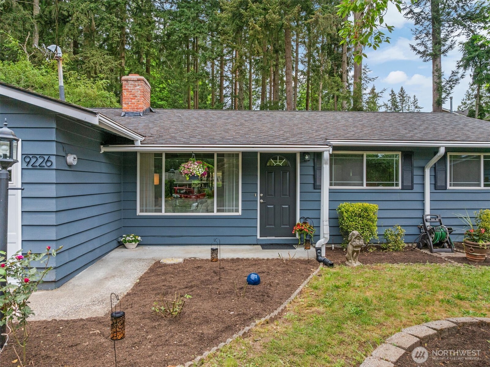 9226 Northeast 184th Place Bothell, WA 98011 - Photo 4 of 36