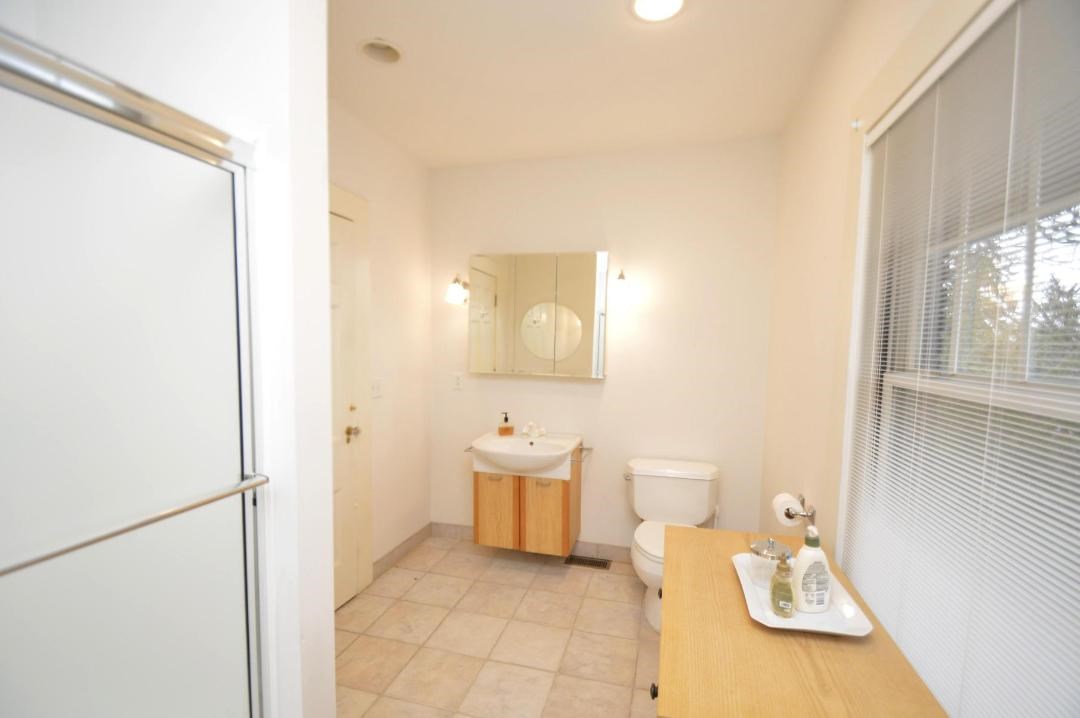 144 Pinnacle Road Rochester, NY 14620 - Photo 23 of 29 Second level updated SPA fell full bath with ceram