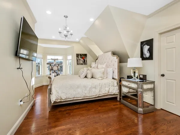 $7,500 | 50 Rowe Street, Unit 1, Auburndale, MA 02466