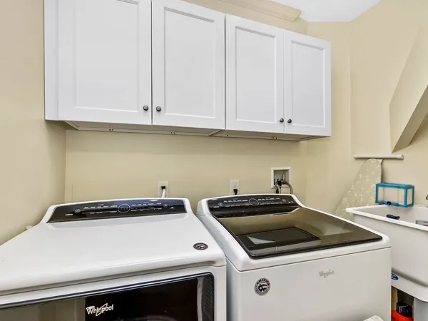 $7,500 | 50 Rowe Street, Unit 1, Auburndale, MA 02466