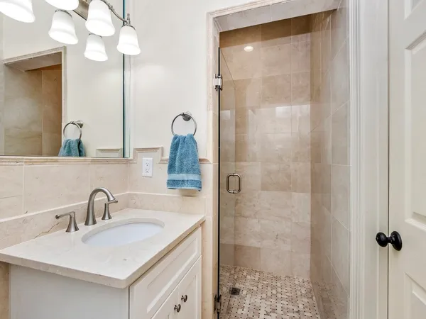 $7,500 | 50 Rowe Street, Unit 1, Auburndale, MA 02466