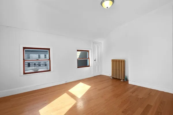 $2,200 | 119 Bank Street, Unit 2, Attleboro, MA 02703