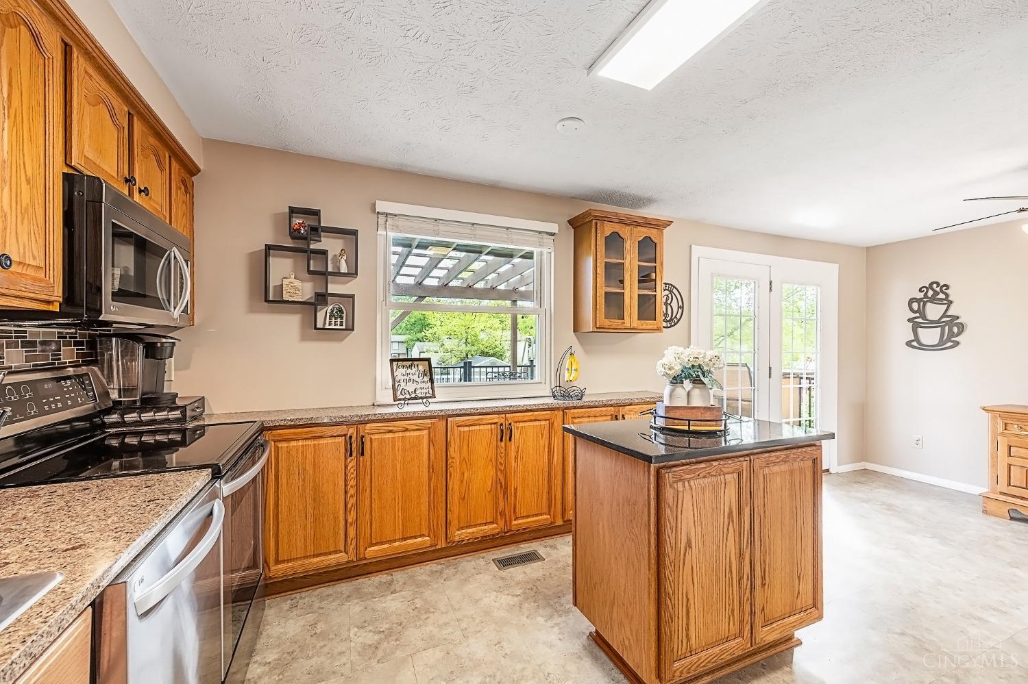 630 Ridgeview Drive Harrison, OH 45030 - Photo 12 of 40 Gallery Image 12