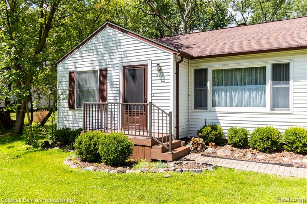 520 Willard Avenue Rochester Hills, MI 48307 - Photo 3 of 36