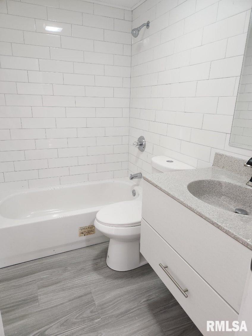 5813 North Koerner Road Peoria, IL 61615 - Photo 16 of 30 Gallery Image 16