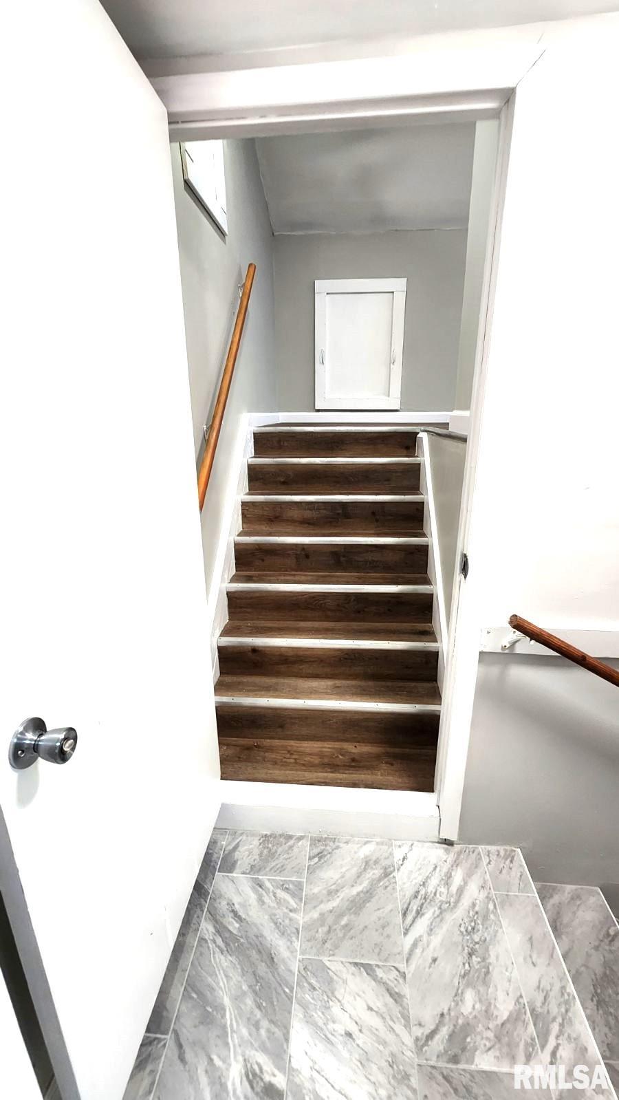 5813 North Koerner Road Peoria, IL 61615 - Photo 17 of 30 Gallery Image 17