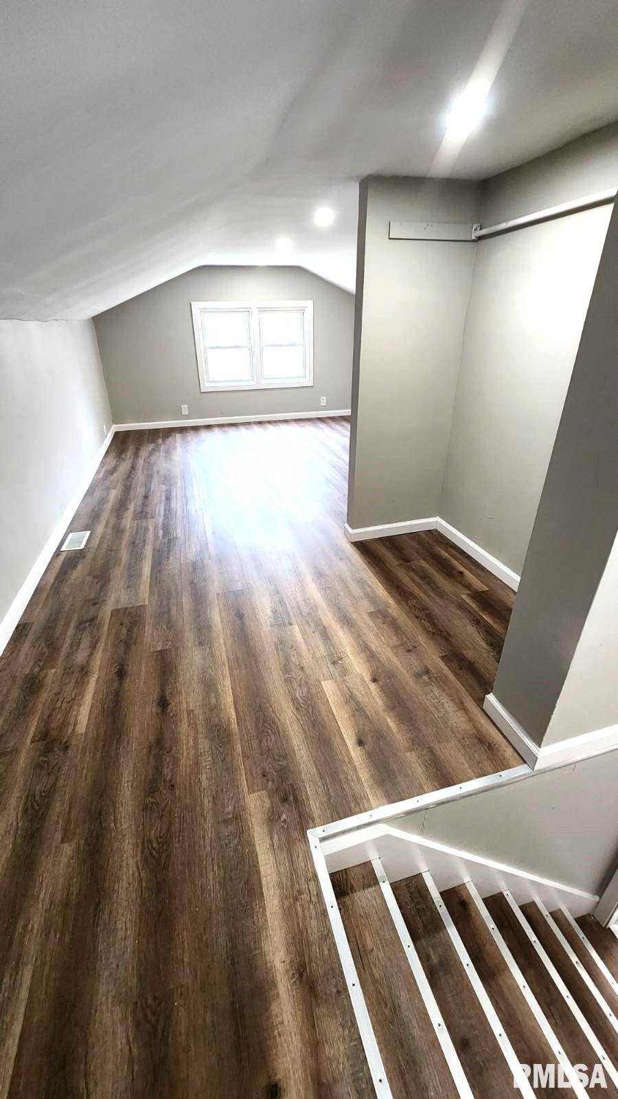 5813 North Koerner Road Peoria, IL 61615 - Photo 18 of 30 Gallery Image 18