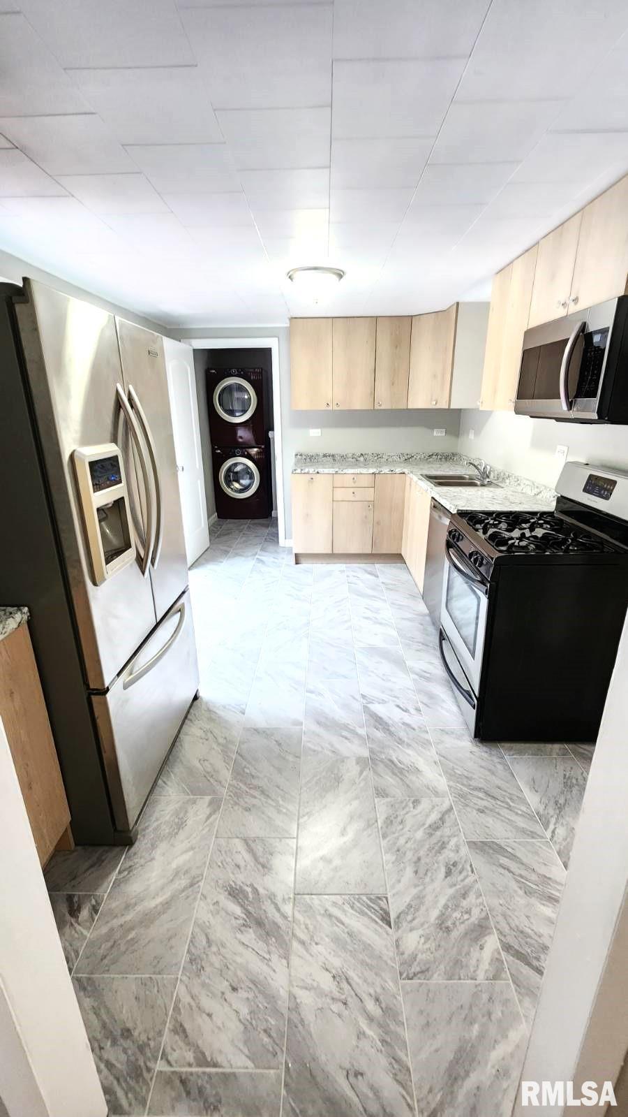 5813 North Koerner Road Peoria, IL 61615 - Photo 6 of 30 Gallery Image 6