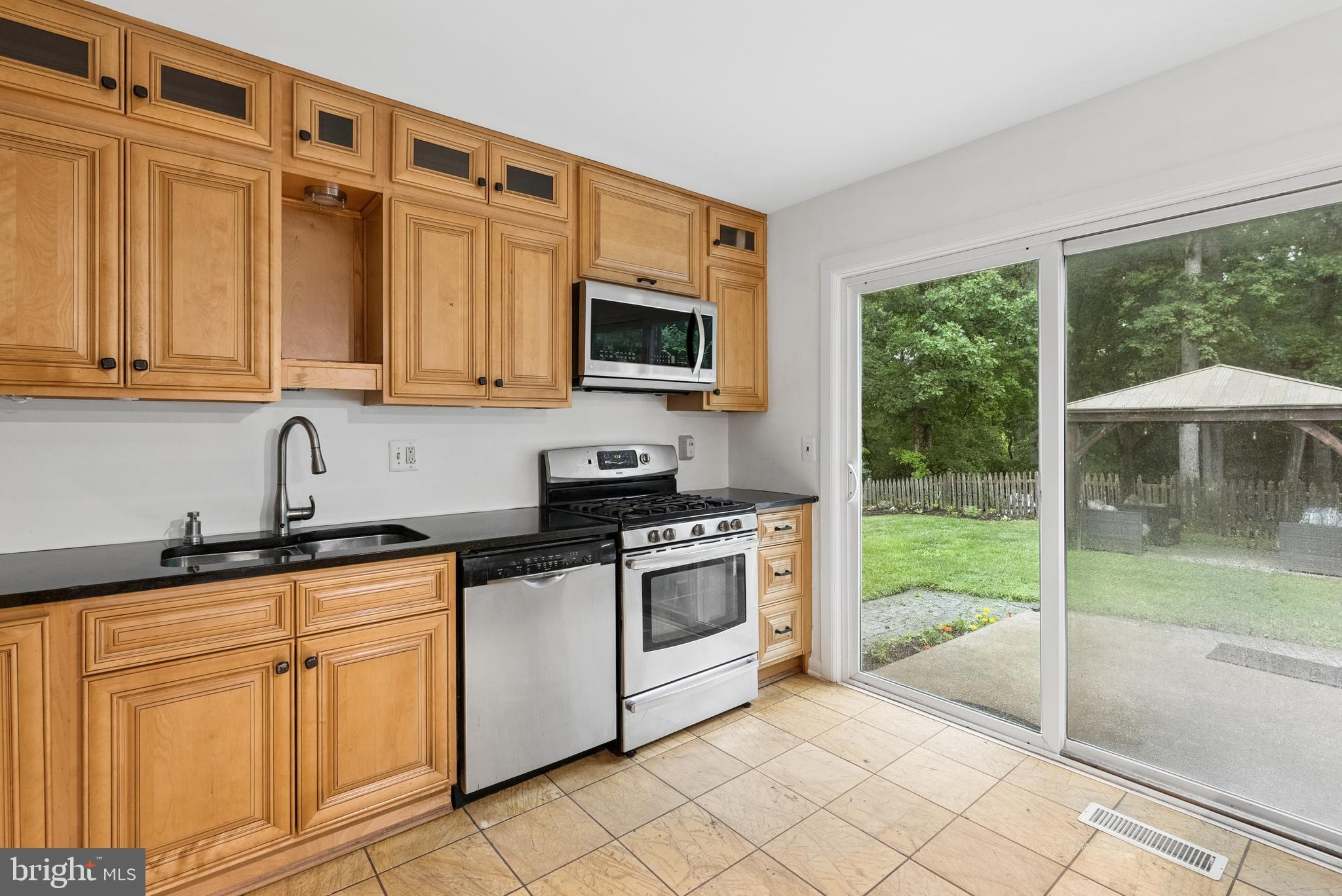 404 Crosby Road Baltimore, MD 21228 - Photo 11 of 26