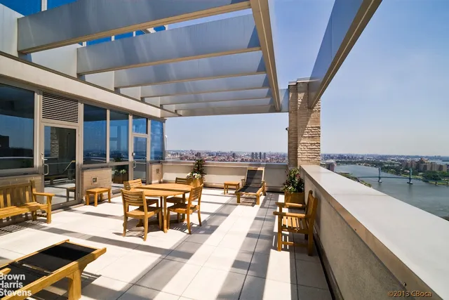 $1,800,000 | 333 East 91st Street, Unit 19D | Upper East Side