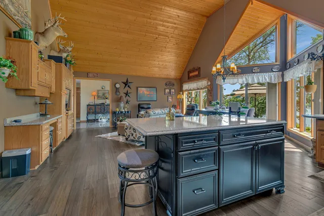 $690,000 | 72959 235th Street, Dassel, MN 55325