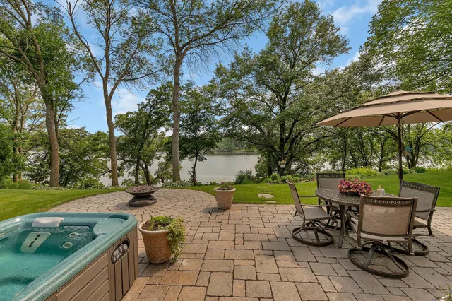 $690,000 | 72959 235th Street, Dassel, MN 55325