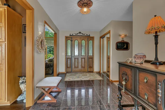 $690,000 | 72959 235th Street, Dassel, MN 55325