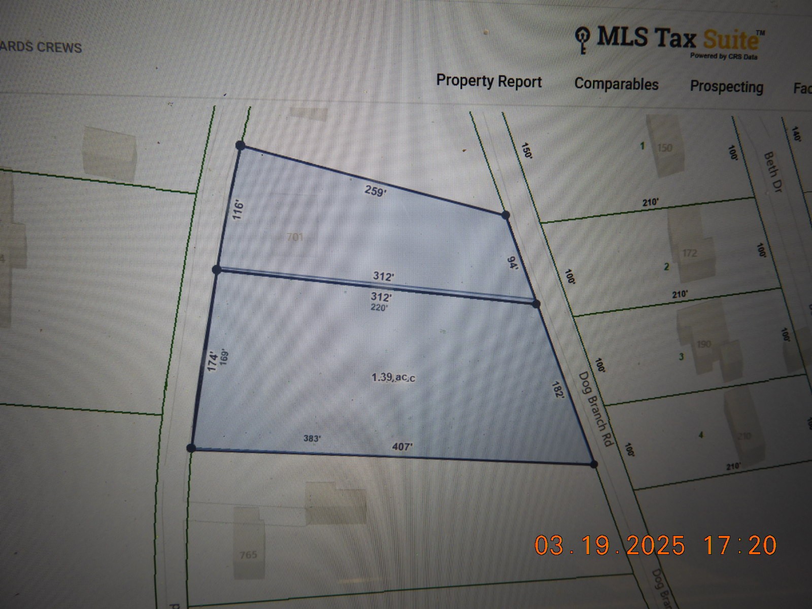 701 Oak Grove Road Goodspring, TN 38460 - Photo 2 of 17 an entryway in a kitchen