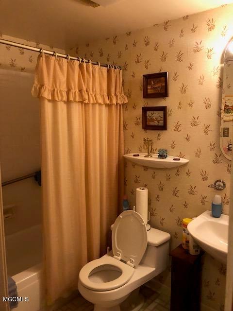 212 Holcomb Carroll Road Carriere, MS 39426 - Photo 21 of 21 Bathroom