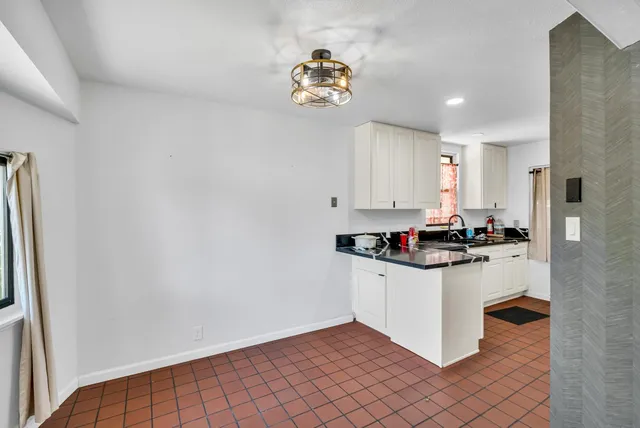 $575,000 | 5351 Whittier Drive, Sacramento, CA 95820