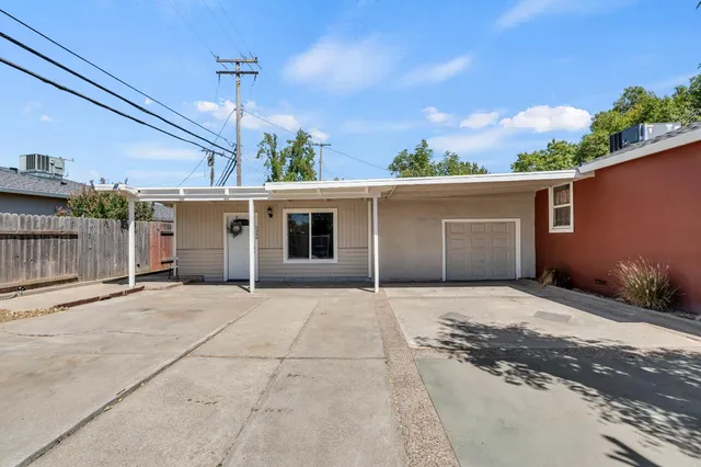 $575,000 | 5351 Whittier Drive, Sacramento, CA 95820