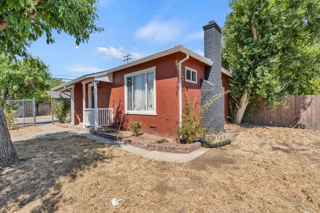 $575,000 | 5351 Whittier Drive, Sacramento, CA 95820