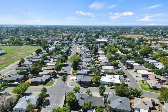 $575,000 | 5351 Whittier Drive, Sacramento, CA 95820