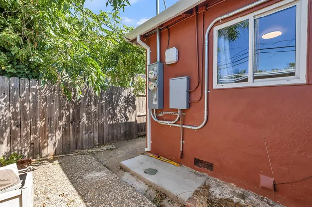 $575,000 | 5351 Whittier Drive, Sacramento, CA 95820