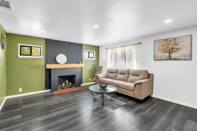 $575,000 | 5351 Whittier Drive, Sacramento, CA 95820