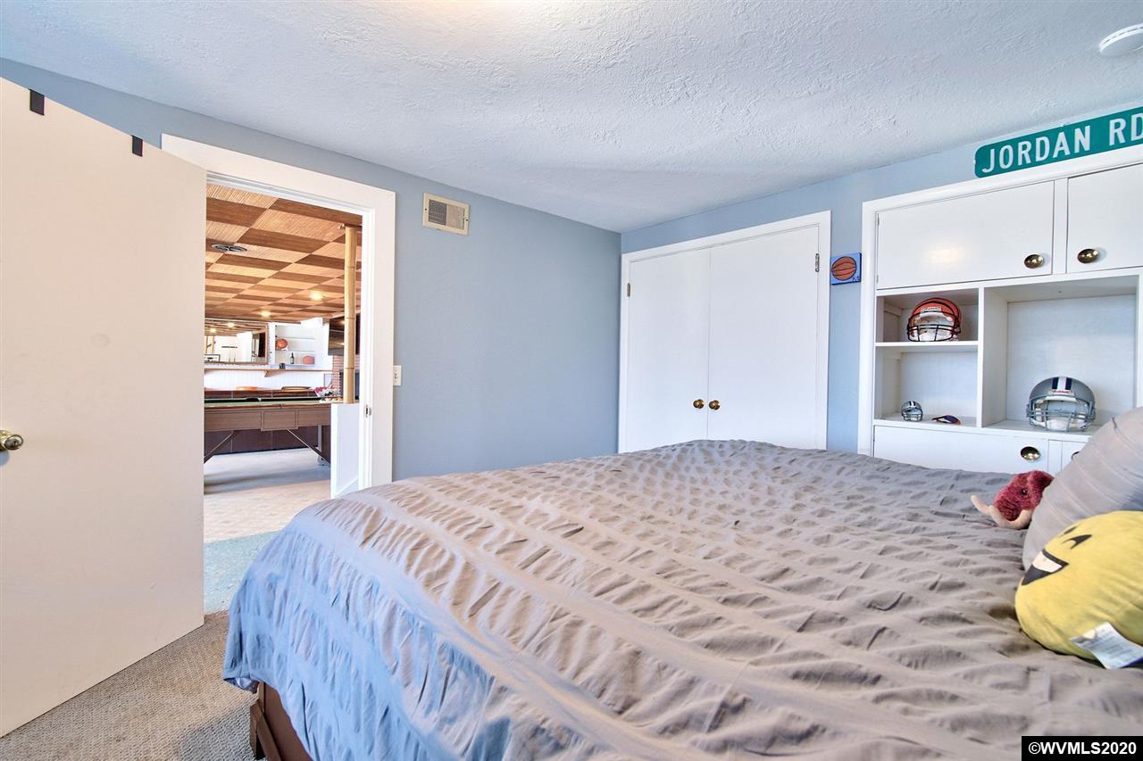 1845 Rio Vista Way South Salem, OR 97302 - Photo 28 of 39