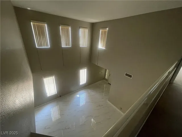 $2,400 | 1989 Verbania Drive, Las Vegas, NV 89134