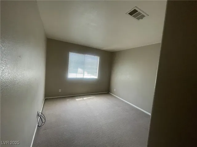 $2,400 | 1989 Verbania Drive, Las Vegas, NV 89134