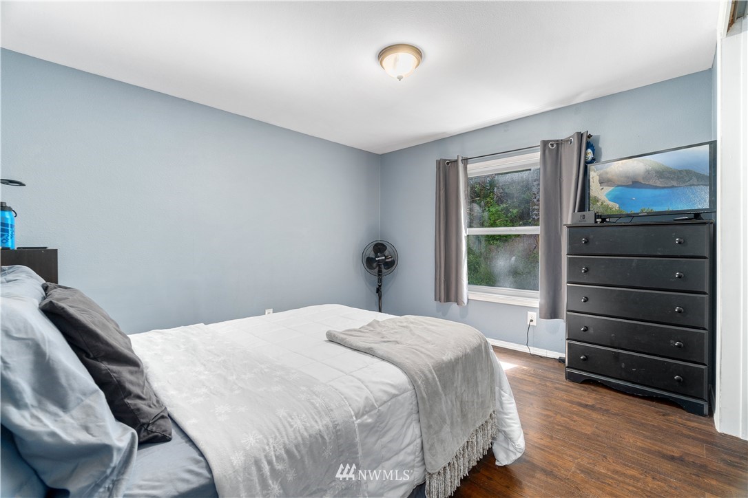 11348 Summit Lake Road Northwest Olympia, WA 98502 - Photo 17 of 40 Gallery Image 17