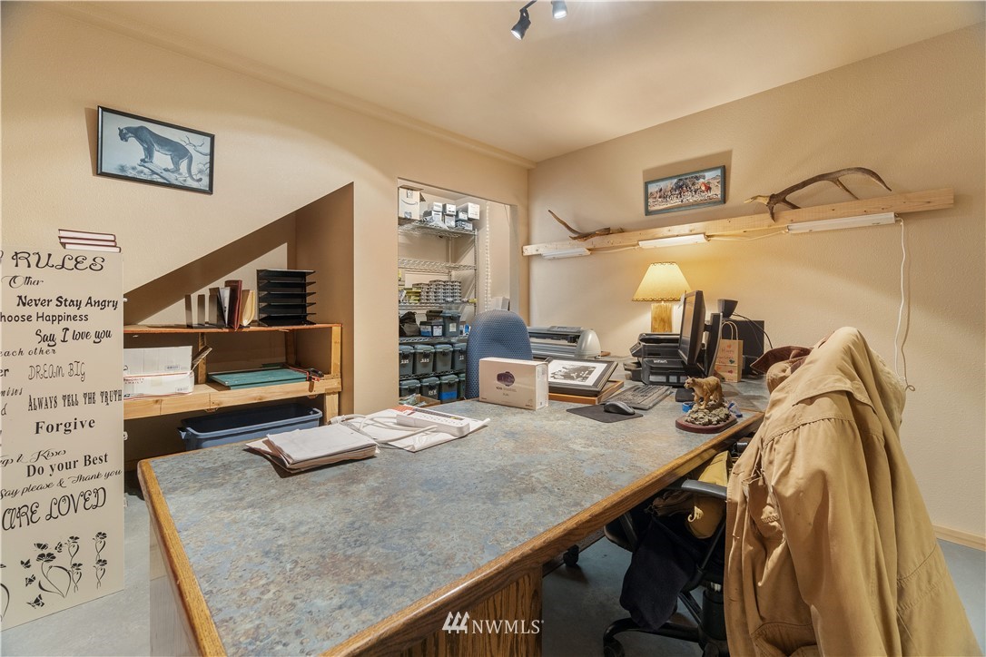 11348 Summit Lake Road Northwest Olympia, WA 98502 - Photo 29 of 40 Gallery Image 29