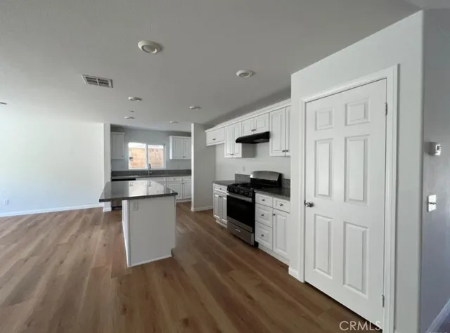 $3,900 | 5528 Soriano Way, Fontana, CA 92336