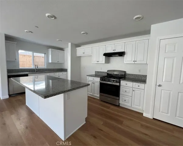 $3,900 | 5528 Soriano Way, Fontana, CA 92336