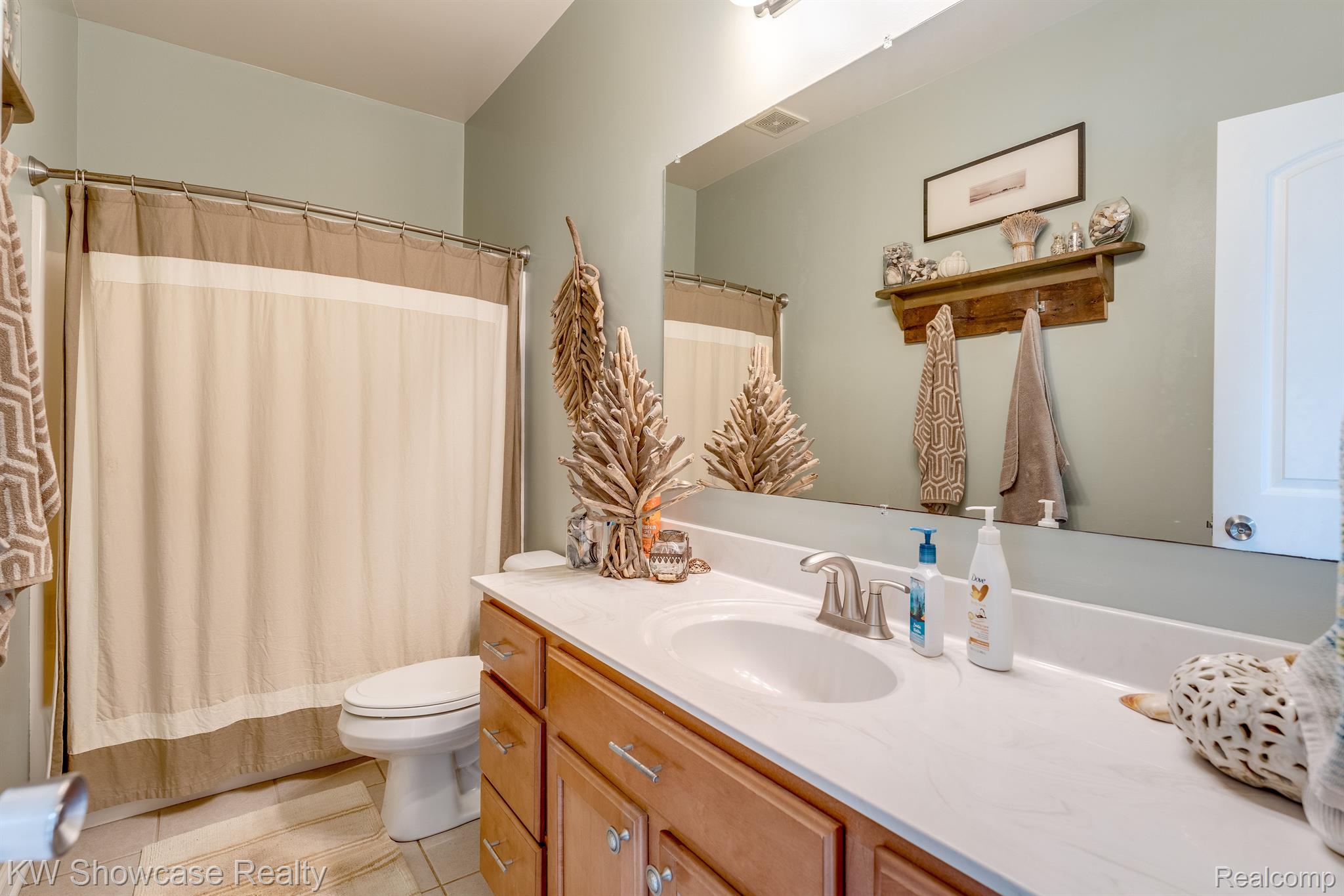 671 North Hughes Road Howell, MI 48843 - Photo 19 of 60 Gallery Image 19