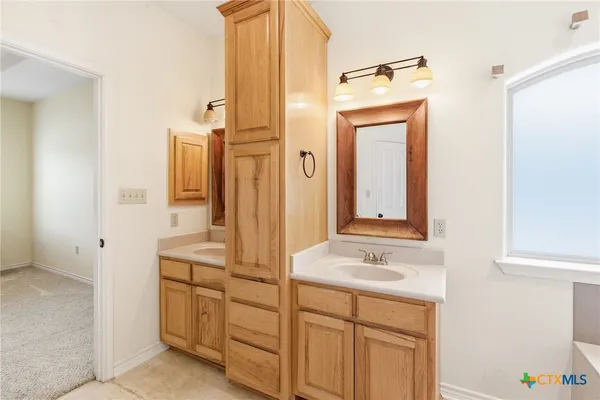 $599,900 | 108 Lakeway Court, Victoria, TX 77905