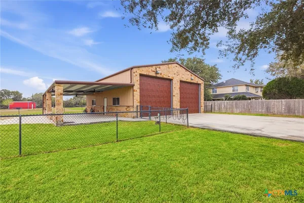 $599,900 | 108 Lakeway Court, Victoria, TX 77905