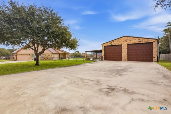 $599,900 | 108 Lakeway Court, Victoria, TX 77905