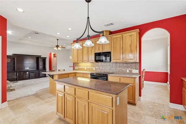 $599,900 | 108 Lakeway Court, Victoria, TX 77905