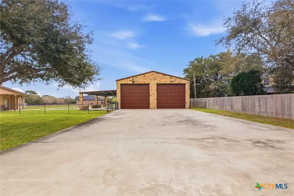 $599,900 | 108 Lakeway Court, Victoria, TX 77905