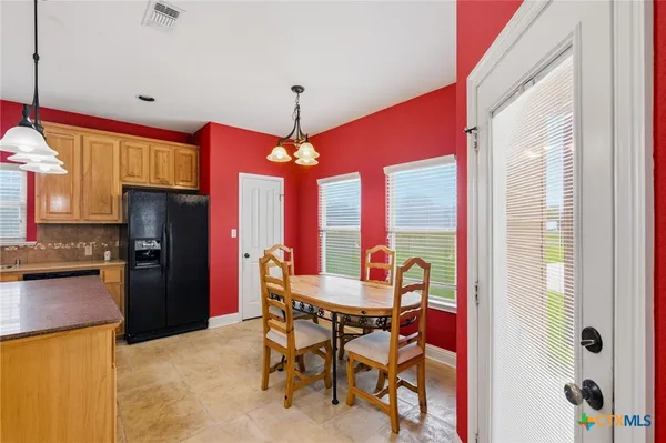 $599,900 | 108 Lakeway Court, Victoria, TX 77905