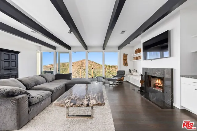 $11,000 | 2235 Gloaming Way, Beverly Hills, CA 90210