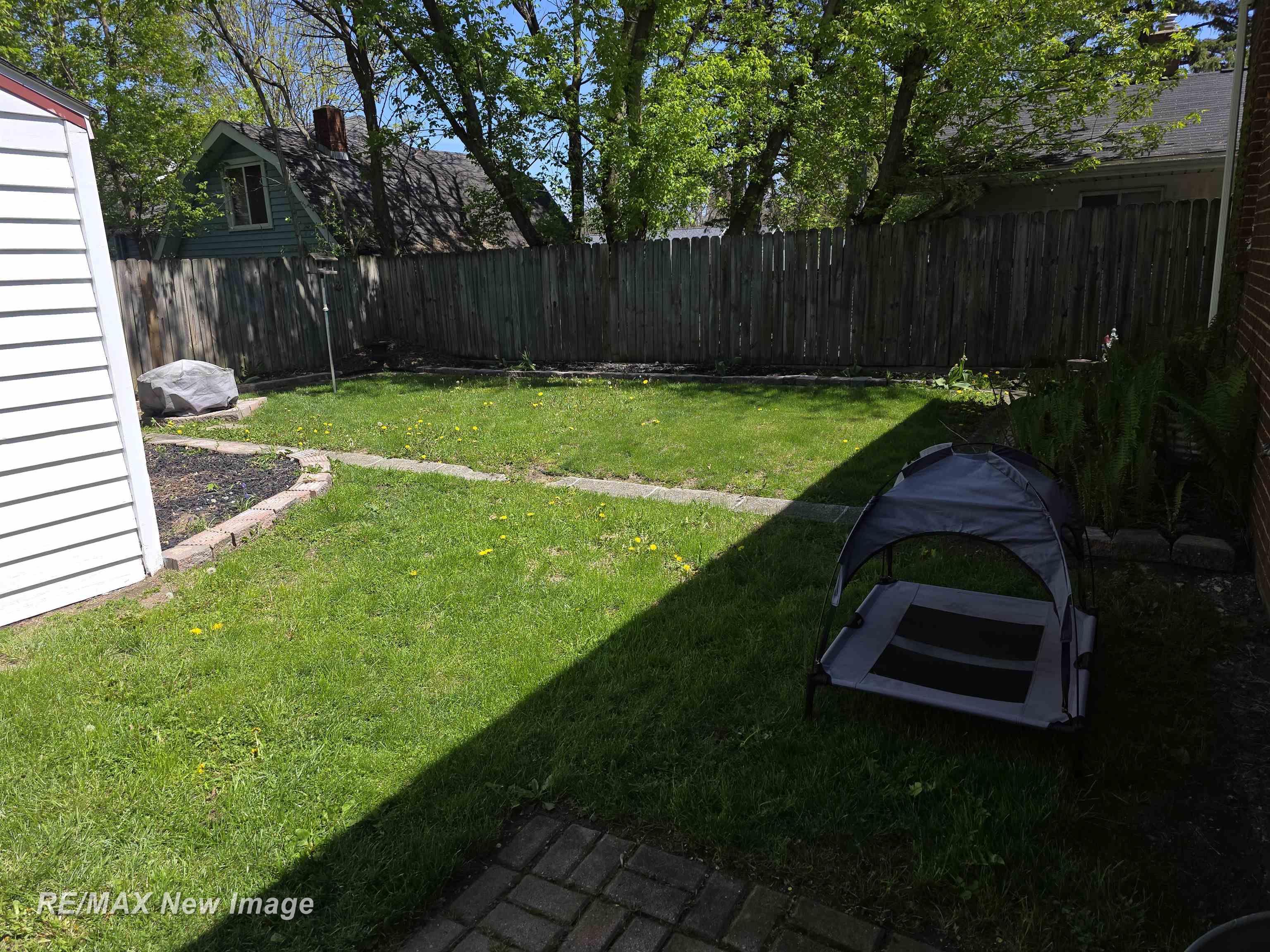 2906 Brandon Street Flint, MI 48503 - Photo 38 of 42