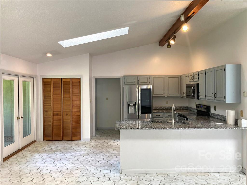 23 Timber Ridge Trail Brevard, NC 28712 - Photo 12 of 41 Gallery Image 12
